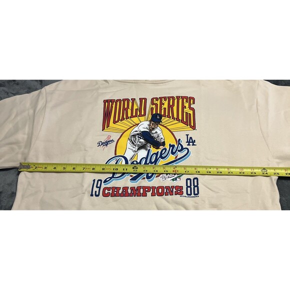 XL Mitchell & Ness Los Angeles Dodgers Cream World Series Hoodie - Picture 8 of 8
